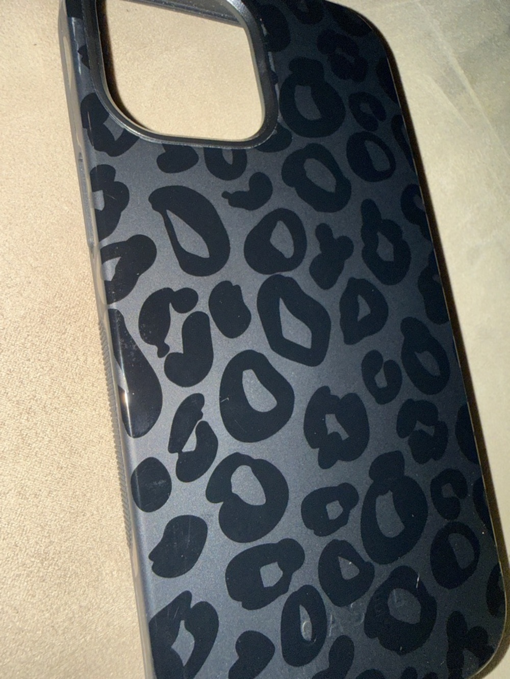 Casely Into the Wild black leopard iPhone 12 Pro Max bold MagSafe case - Picture 8 of 8